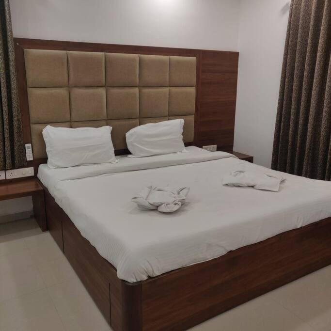 Chillx Comfort Stay 2Bhk Luxury Apt Arpora Buitenkant foto